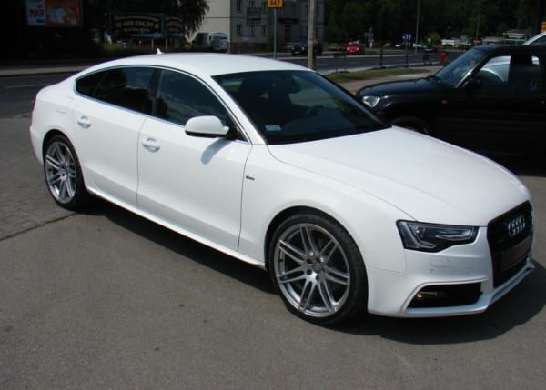 TFB Lišty pod dvere S-line look vhodné pre AUDI A5 B8 Sportback (09-16)
