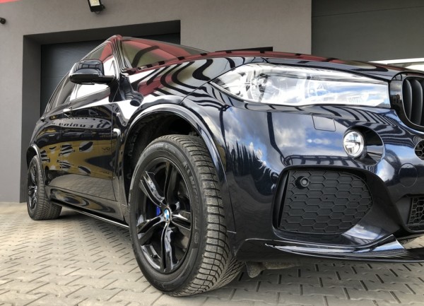 BMW X5 F15 M-Paket  - Lišty pod prahy TFB
