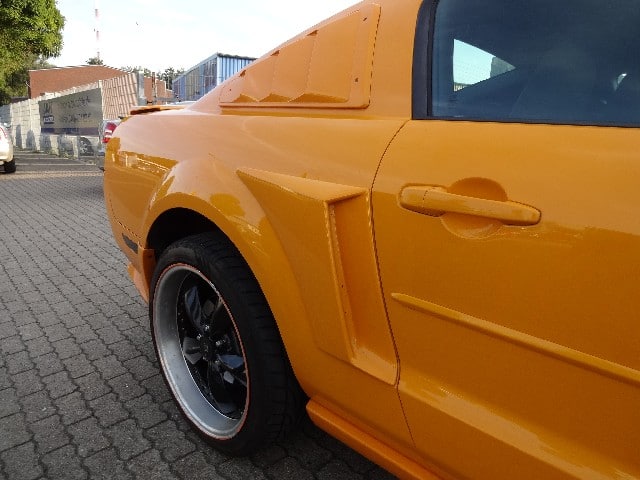 FORD MUSTANG - Náduchy zadný blatník TFB