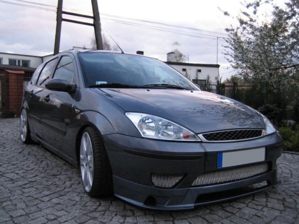 FORD FOCUS (01-04) - Spoiler predného nárazníka TFB