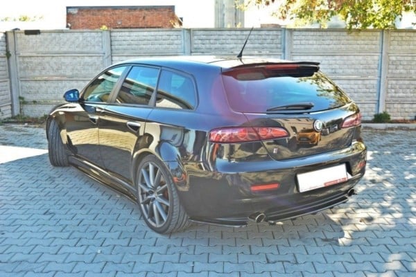MAXTON DESIGN - Stredový spoiler pod zadný náraznik ALFA ROMEO 159 (with vertical bars) , 
Čierny lesk – Obrázok 3