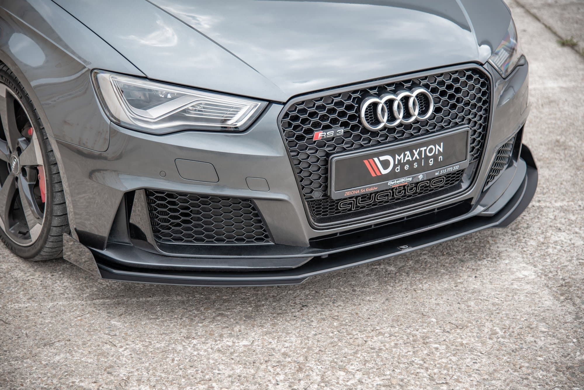MAXTON DESIGN - Splitre Audi RS3 8V Sportback , Gloss Flaps – Obrázok 5