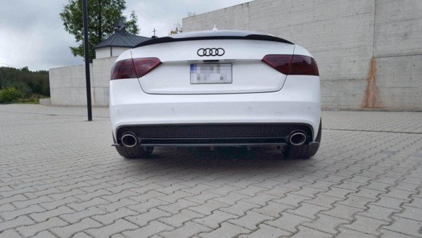 MAXTON DESIGN - Stredový spoiler pod zadný náraznik AUDI A5 S-LINE FACELIFT (with a vertical bar) , Čierny lesk – Obrázok 3
