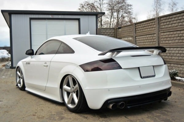 MAXTON DESIGN - Stredový spoiler pod zadný náraznik Audi TT S 8J (with a vertical bar) , Čierny lesk 
1019 – Obrázok 4