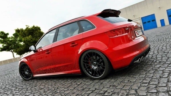 MAXTON DESIGN - Lišty pod prahy Audi S3 / A3 S-Line 8V / 8V FL Sportback , 
Čierny lesk – Obrázok 2