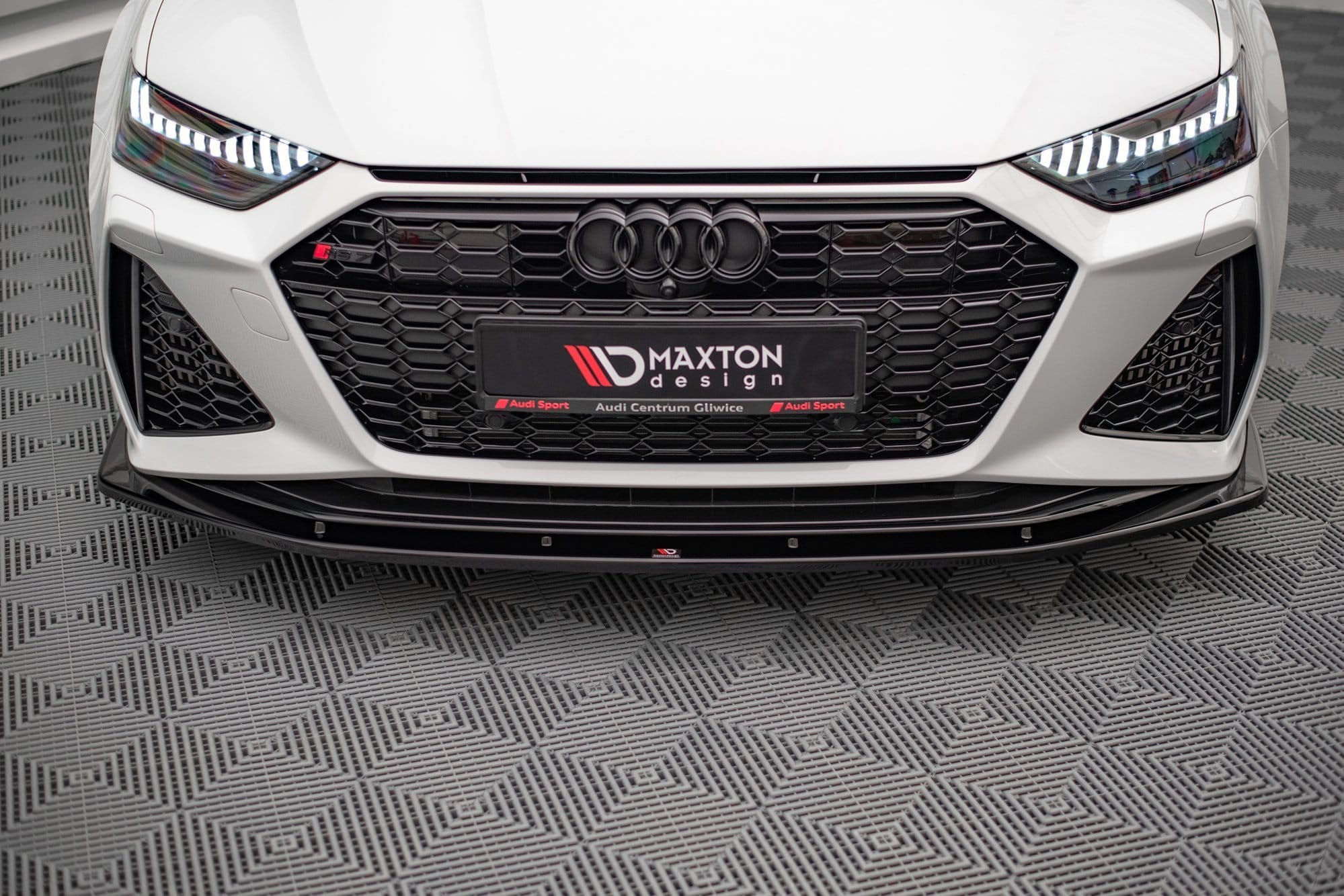 MAXTON DESIGN - Spoiler pod Predný náraznik V.2 Audi RS6 C8 / RS7 C8 , Čierny lesk
, – Obrázok 2
