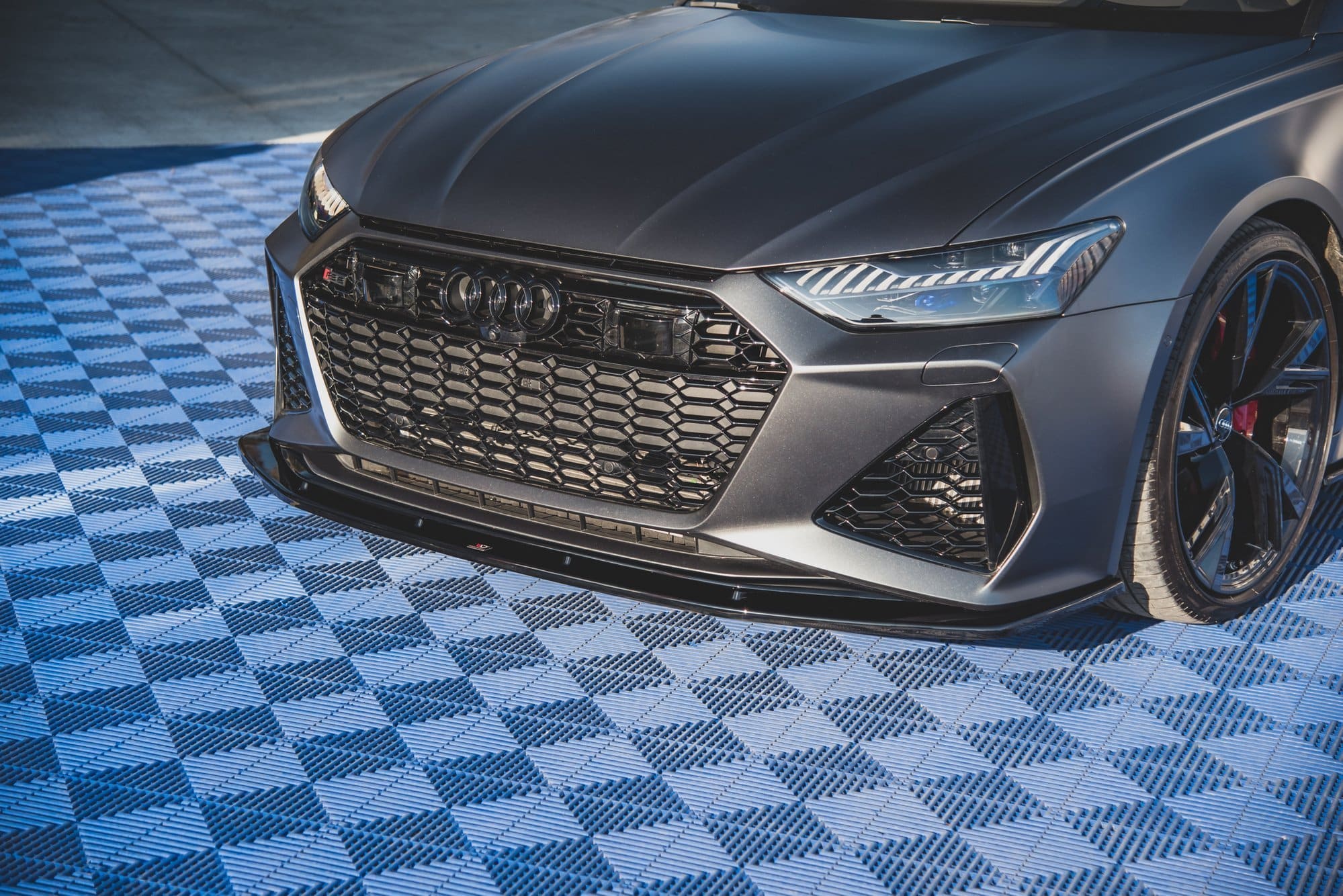 MAXTON DESIGN - Spoiler pod Predný náraznik V.2 Audi RS6 C8 / RS7 C8 , Čierny lesk
, – Obrázok 7