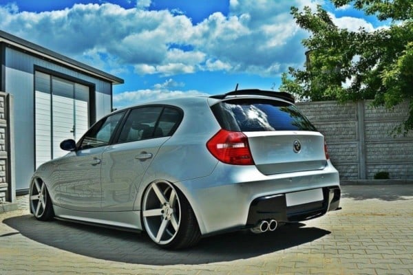 MAXTON DESIGN - Lišty pod prahy vhodné pre BMW 1 E87 , Čierny lesk – Obrázok 2