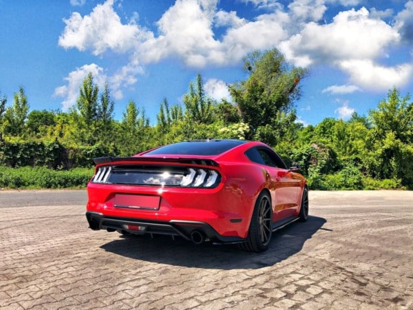 MAXTON DESIGN - Bočné difúzory zadného náraznika Ford Mustang Mk. 6 Facelift , Čierny lesk , – Obrázok 2