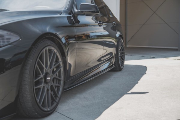 MAXTON DESIGN - Lišty pod prahy V.2 vhodné pre BMW 5 F10/F11 M-Pack , Čierny lesk – Obrázok 3