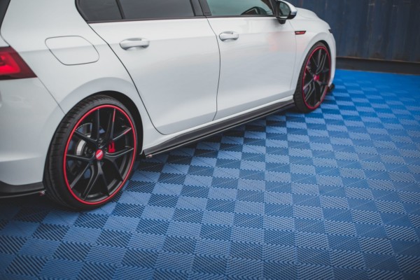 MAXTON DESIGN - Lišty pod prahy Volkswagen Golf 8 GTI , Čierny lesk – Obrázok 6