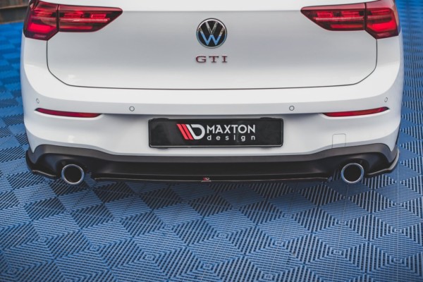 MAXTON DESIGN - Stredový spoiler pod zadný náraznik Volkswagen Golf 8 GTI , Čierny lesk – Obrázok 4