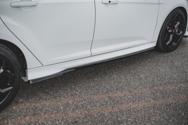 MAXTON DESIGN - Lišty pod prahy V.2 Ford Focus ST Mk3 , Čierny lesk – Obrázok 2