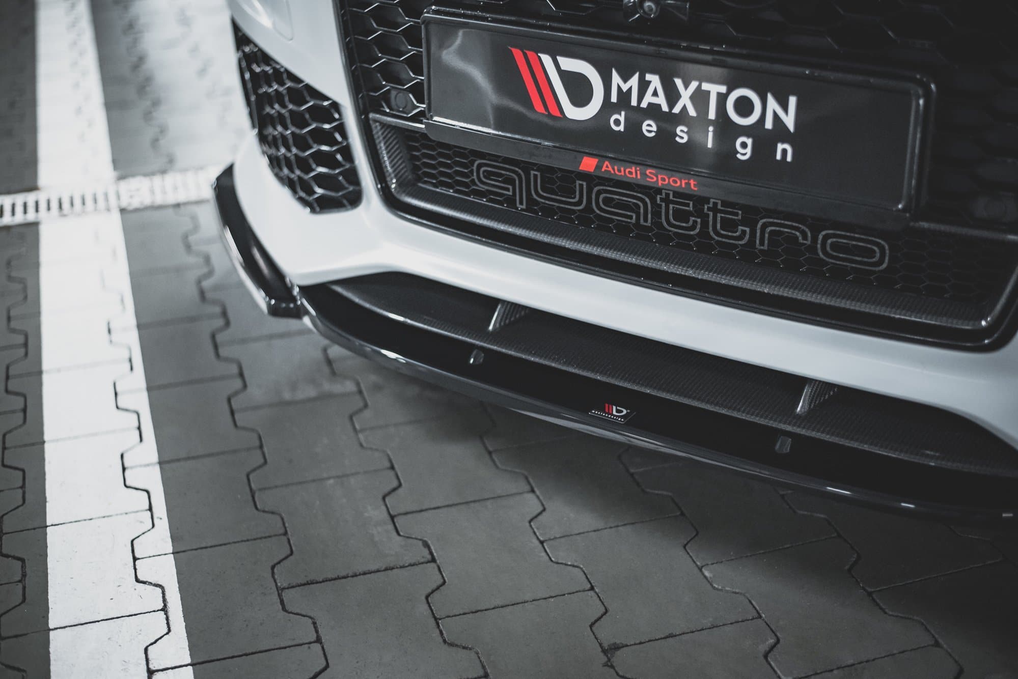 MAXTON DESIGN - Spoiler pod Predný náraznik V.3 Audi RS6 C7 , Čierny lesk – Obrázok 4