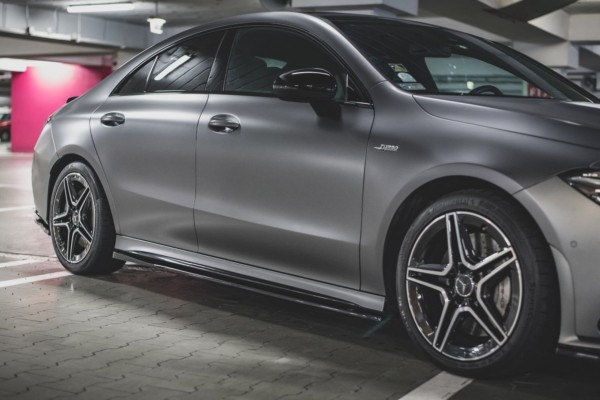 MAXTON DESIGN - Lišty pod prahy Mercedes-AMG CLA 35 / 45 C118 , Čierny lesk – Obrázok 5