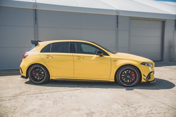 MAXTON DESIGN - Lišty pod prahy Mercedes-AMG A 45 S W177 , Čierny lesk – Obrázok 5