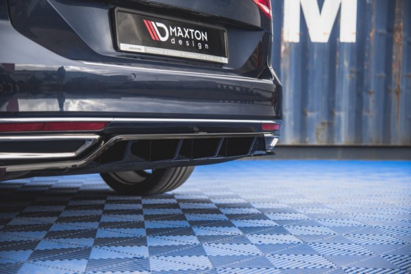 MAXTON DESIGN - Stredový spoiler pod zadný náraznik (with vertical bars) Volkswagen Passat B8 , Čierny lesk – Obrázok 3