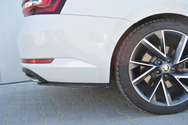 MAXTON DESIGN - Bočné difúzory zadného náraznika Skoda Superb Mk3 Hatchback / Combi , Čierny lesk – Obrázok 4