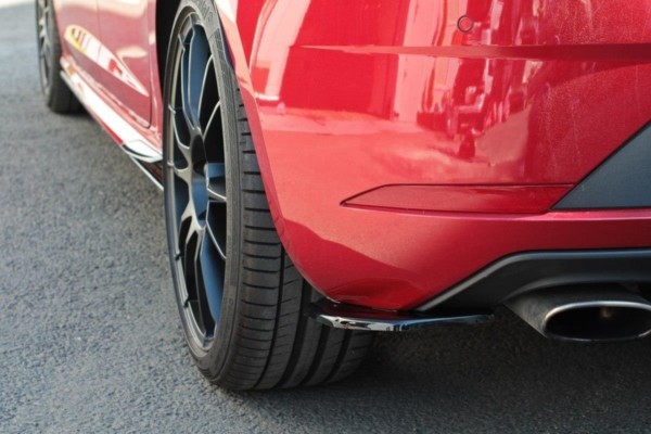 MAXTON DESIGN - Bočné difúzory zadného náraznika V.1 Seat Leon Cupra Mk3 FL Hatchback , Čierny lesk