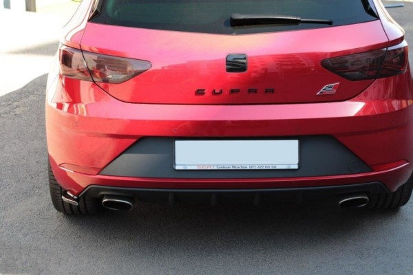 MAXTON DESIGN - Bočné difúzory zadného náraznika V.2 Seat Leon Cupra Mk3 FL Hatchback , Čierny lesk
