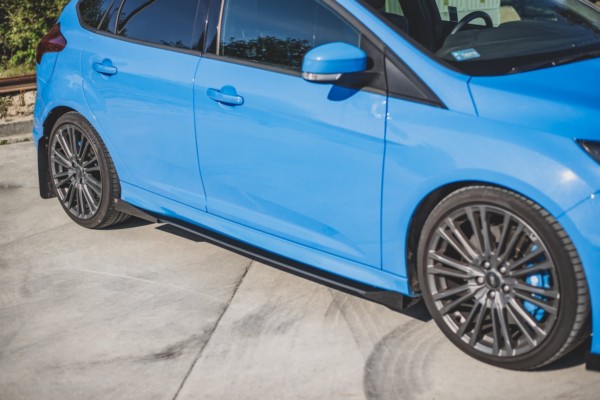 MAXTON DESIGN - Racing Durability Lišty pod prahy + Splitre Ford Focus RS Mk3 , Black + Gloss Flaps – Obrázok 2