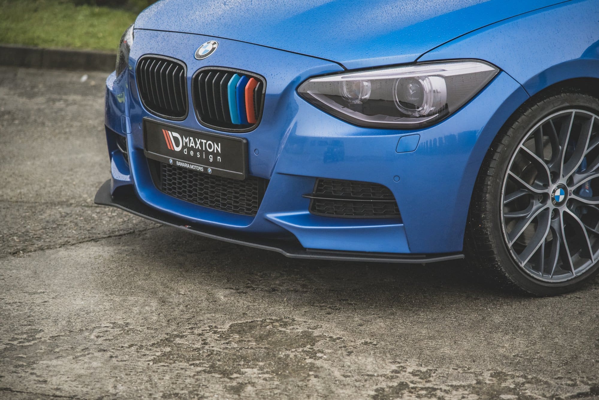 MAXTON DESIGN - Racing Durability Spoiler pod Predný náraznik vhodné pre BMW M135i F20 , Black – Obrázok 4