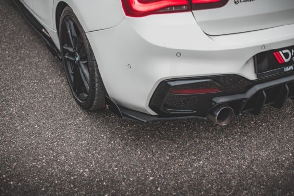 MAXTON DESIGN - Racing Durability Bočné difúzory zadného náraznika V.3 + Splitre for vhodné pre BMW 1 F20 M-Pack Facelift / M140i , Black + Gloss Flaps – Obrázok 4