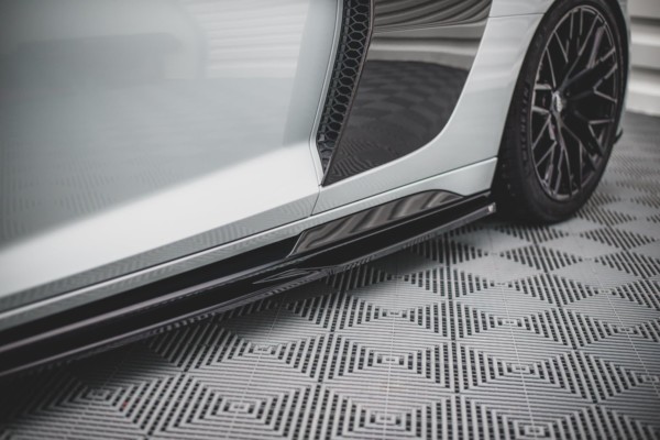 MAXTON DESIGN - Lišty pod prahy Audi R8 Mk2 Facelift , Čierny lesk – Obrázok 3
