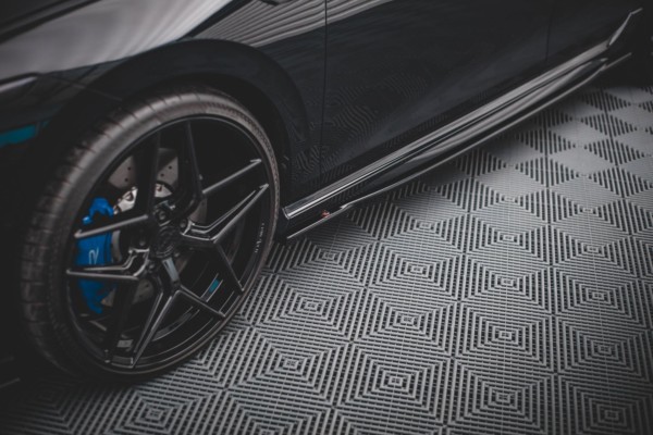 MAXTON DESIGN - Lišty pod prahy V.1 Volkswagen Golf R Mk8 , Čierny lesk – Obrázok 2