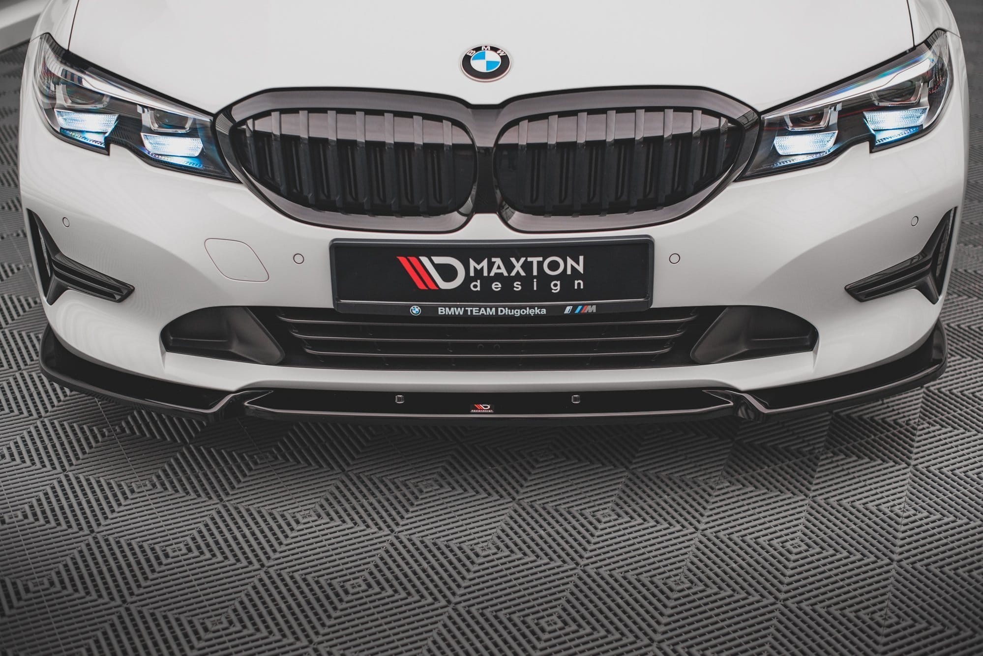 MAXTON DESIGN - Spoiler pod Predný náraznik V.1 vhodné pre BMW 3 G20 / G21 , Čierny lesk – Obrázok 2