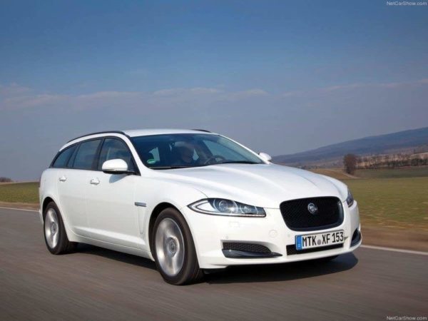 MAXTON DESIGN - Lišty pod prahy JAGUAR XF X250 (FACELIFT) , 180
Čierny lesk – Obrázok 4