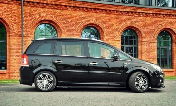 MAXTON DESIGN - Lišty pod prahy OPEL ZAFIRA B OPC , 254
Čierny lesk – Obrázok 5