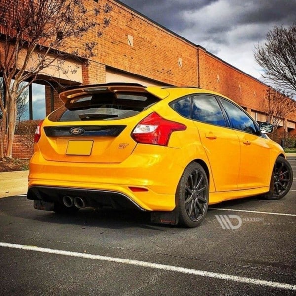 MAXTON DESIGN - Difúzor zadného náraznika  Ford Focus ST Mk3 (RS Look) ,