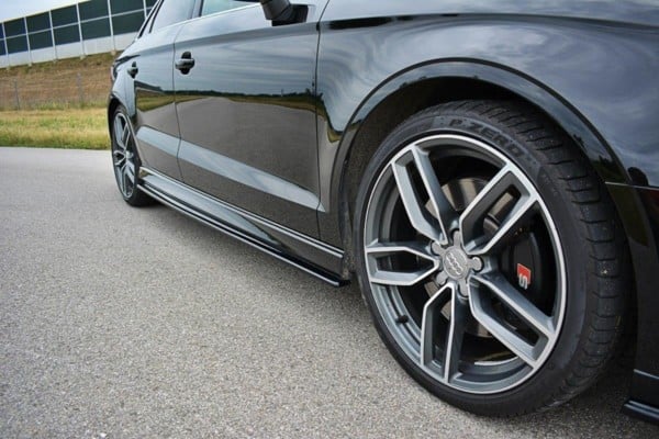MAXTON DESIGN - Lišty pod prahy Splitters Audi S3 / A3 S-Line 8V / 8V FL Sedan , 
Čierny lesk – Obrázok 3