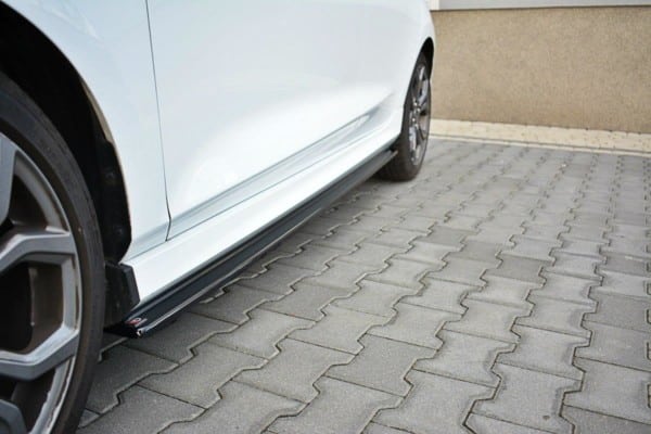 MAXTON DESIGN - Lišty pod prahy V.1 Ford Fiesta Mk8 ST / ST-Line , Čierny lesk – Obrázok 3