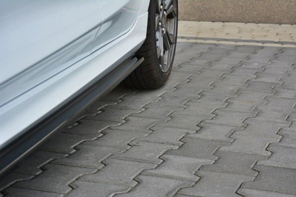 MAXTON DESIGN - Lišty pod prahy V.1 Ford Fiesta Mk8 ST / ST-Line , Čierny lesk – Obrázok 4