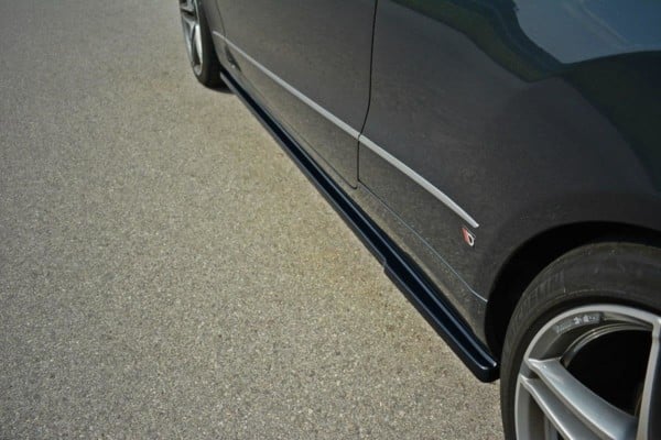 MAXTON DESIGN - Lišty pod prahy Mercedes E W212 , Čierny lesk – Obrázok 4