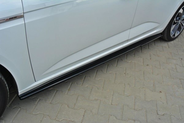 MAXTON DESIGN - Lišty pod prahy Renault Megane Mk4 Hatchback , Čierny lesk – Obrázok 3