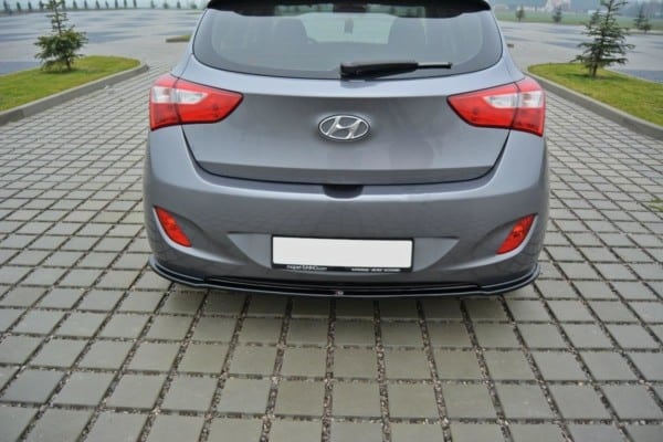 MAXTON DESIGN - Stredový spoiler pod zadný náraznik Hyundai i30 mk.2 , Čierny lesk Čierny lesk – Obrázok 3