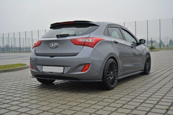 MAXTON DESIGN - Stredový spoiler pod zadný náraznik Hyundai i30 mk.2 , Čierny lesk Čierny lesk – Obrázok 4