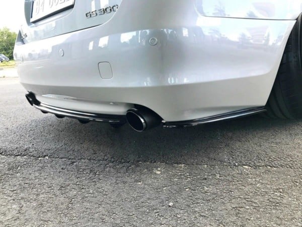 MAXTON DESIGN - Stredový spoiler pod zadný náraznik Lexus GS 300 Mk3 Facelift (with vertical bars) , Čierny lesk Čierny lesk – Obrázok 3