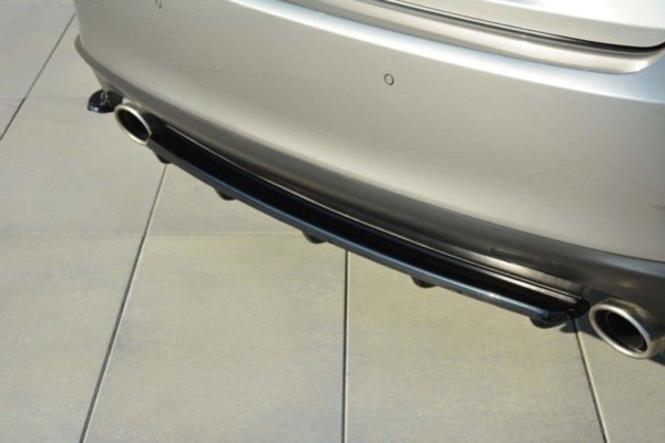 MAXTON DESIGN - Stredový spoiler pod zadný náraznik Lexus IS Mk3 T (with vertical bars) , Čierny lesk Čierny lesk – Obrázok 4