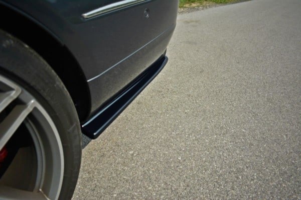 MAXTON DESIGN - Bočné difúzory zadného náraznika Mercedes E W212 , Čierny lesk – Obrázok 3