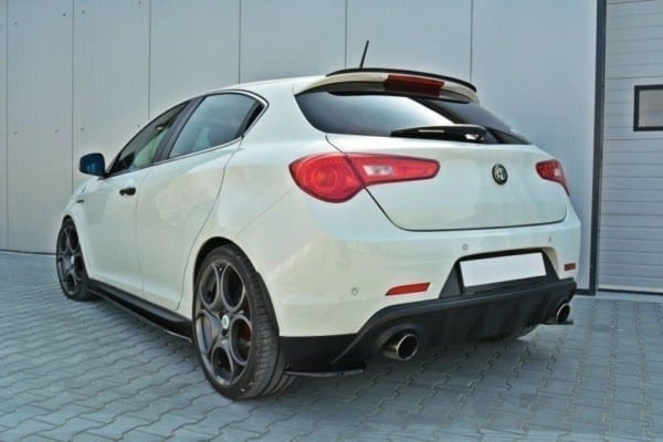 MAXTON DESIGN - Bočné difúzory zadného náraznika Alfa Romeo Giulietta , Čierny lesk – Obrázok 4