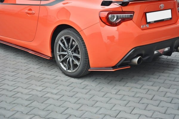 MAXTON DESIGN - Bočné difúzory zadného náraznika V.2 TOYOTA GT86 FACELIFT , Čierny lesk  + Red – Obrázok 2