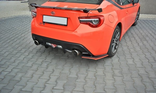 MAXTON DESIGN - Bočné difúzory zadného náraznika V.2 TOYOTA GT86 FACELIFT , Čierny lesk  + Red – Obrázok 4