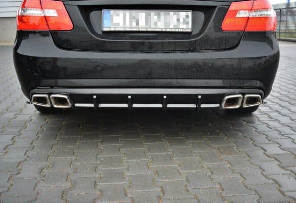 MAXTON DESIGN - Difúzor zadného náraznika  MERCEDES-BENZ E63 AMG W212 , Čierny lesk – Obrázok 3