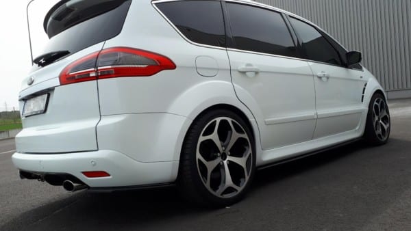 MAXTON DESIGN - Lišty pod prahy Ford S-Max Titanium Mk1 FL , Čierny lesk – Obrázok 3