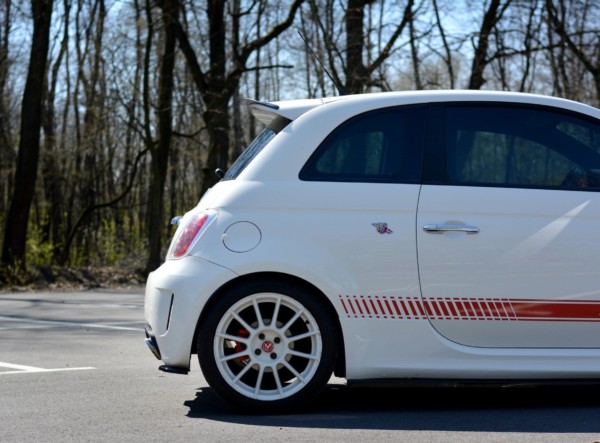 MAXTON DESIGN - Predlženie spoilera FIAT 500 ABARTH MK1 , Čierny lesk 
Maxton ABS CAP – Obrázok 3
