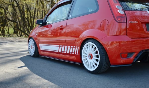 MAXTON DESIGN - Lišty pod prahy Ford Fiesta ST Mk6 , Čierny lesk – Obrázok 3